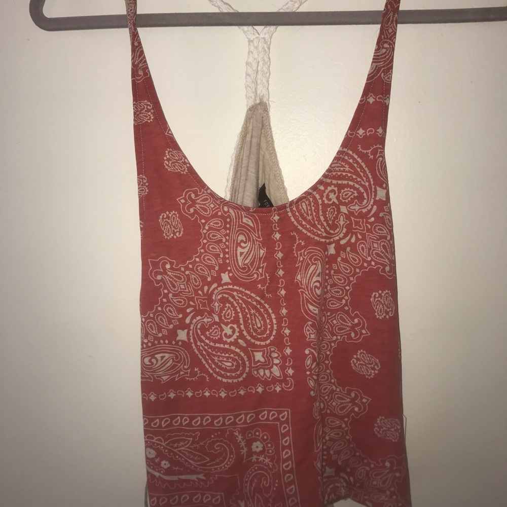 Crop top